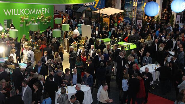 Rund 2000 geladene Gäste waren bei der IBO Opening Night in der Messe Friedrichshafen und erlebten einen kurzweiligen Abend.