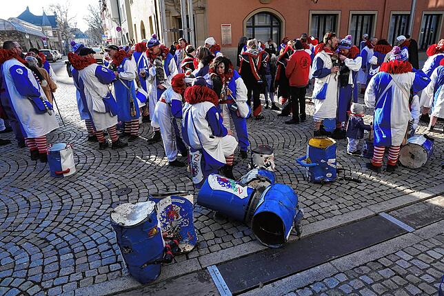 Bild 12: Am Schluss da kommen die Glonkis: Pure Fasnetsstimmung im Städtle