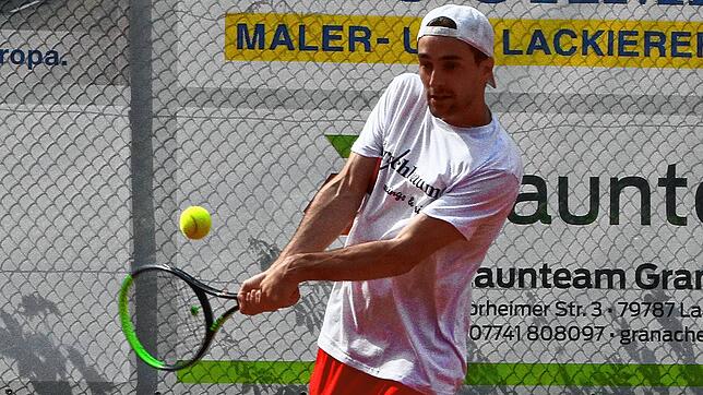 Der Kapitän: Simon Glöckner und der TC Rot-Weiß Tiengen starten am Samstag mit der Partie gegen die TSG TC Lahr/TC GW Emmendingen in die ...