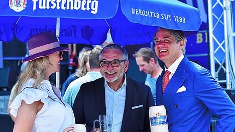 Bild : Das Donauquellfest ist eröffnet: Kaltgetränke fließen, Laune ist in Bestform – die schönsten Bilder