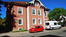 Im Grießener Rathaus wurde das erste Geschoss zu einer großzügigen, modernen Arztpraxis umgebaut. Zwei Mediziner sowie sieben ...