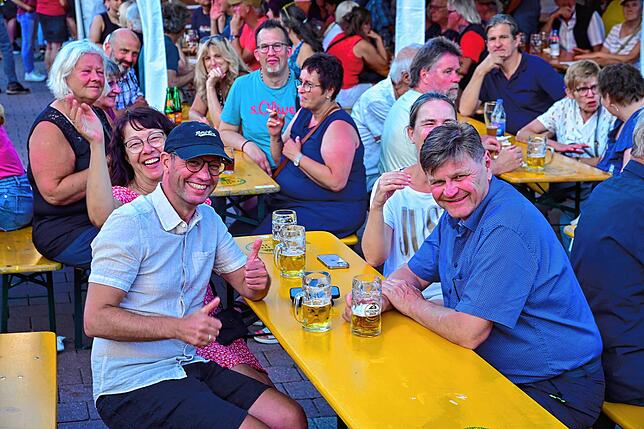 Bild 10: Tausende feiern beim Stadtfest