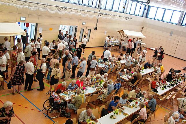 Bild 27: Patrozinium und 50 Jahre Freundschaft: Bonndorf hatte allen Grund zum Feiern