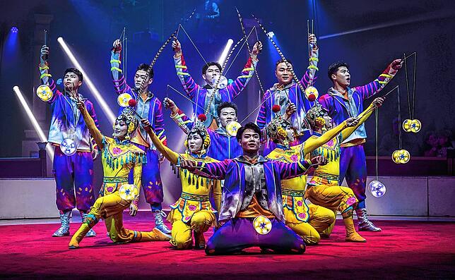 Auch die chinesische Dezhou Acrobatic Troupe ist mit von der Partie.