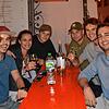 Sie genießen das Weinfest immer alle drei Tage und loben die tolle Kulisse: David Waibel, Paulina Torner (Überlingen), Julius Kränkel, ...