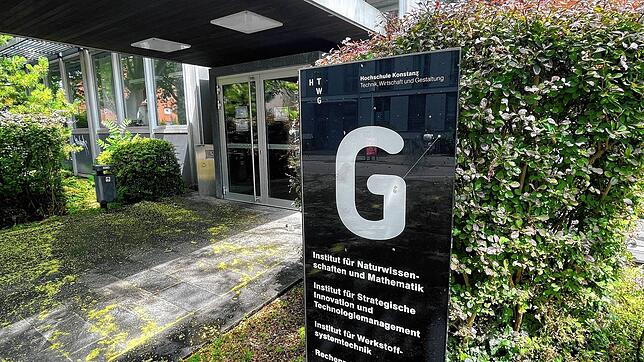 Im Gebäude G sind viele Nutzergruppen untergebracht, unter anderem das Institut für Naturwissenschaften und Mathematik und weitere ...