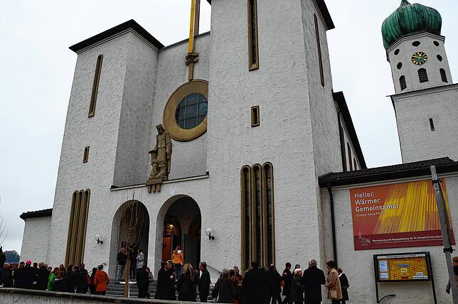 Bild 8: Die schönsten Bilder der Feier der Altarweihe in der Kirche St. Oswald in Stockach (Teil 1)