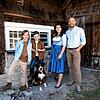 Im Jahr 2008 übernimmt Christoph Dold gemeinsam mit seiner Frau Katharina den Kolmenhof in dritter Generation. Mit auf dem Bild sind ...