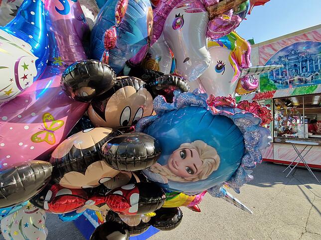 Bild 11: Das gibt es auf dem Seehasenfest-Rummel