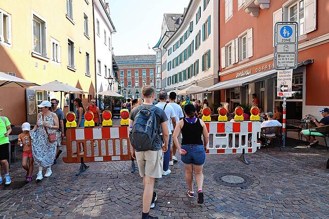 Bild 28: Alle Generationen feiern beim Konstanzer Seenachtfest 2025 gemeinsam