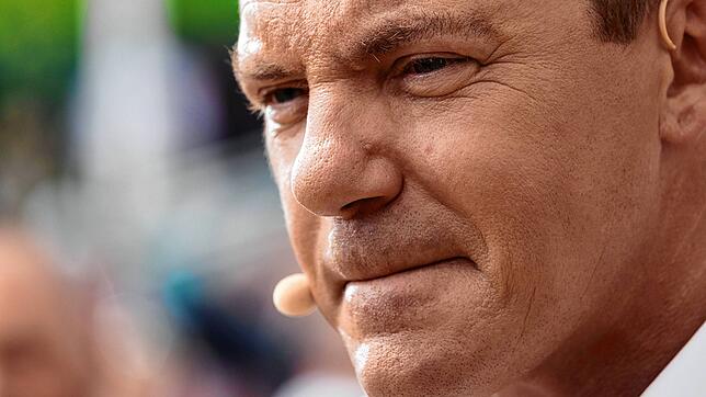 Nach dem Tod seiner Mutter meldet sich Stefan Mross emotional bei seinen Fans.