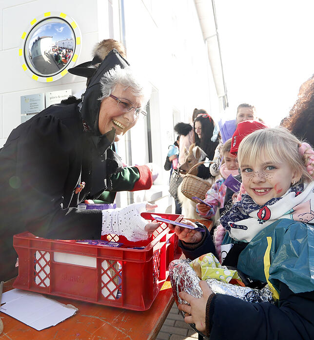 Bild 27: Bilder vom Kinderumzug in der Donaueschinger Innenstadt