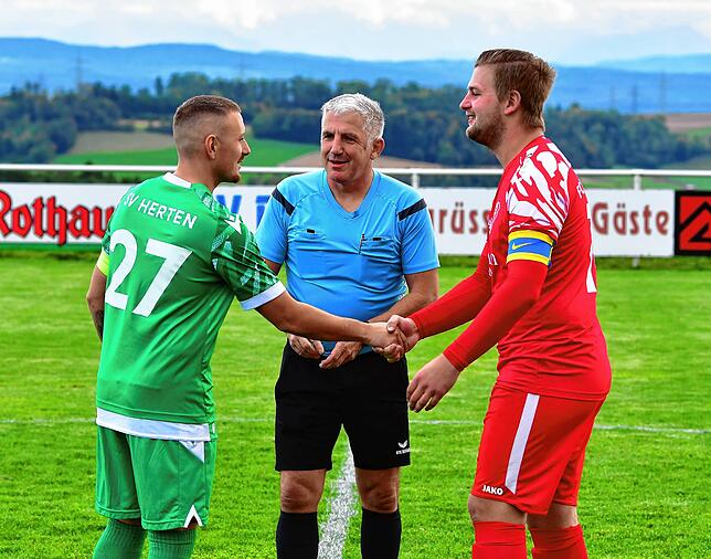 Bild 2: SV Herten siegt mit 4:3 beim FC Schlüchttal &ndash; und wir haben Bilder!