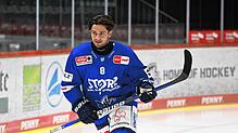 Daniel Schwaiger wurde aus Freiburg „zurückbeordert“ und reist mit den Wild Wings zum Auswärtsspiel bei den Grizzlys Wolfsburg.