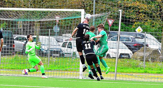 Bild 14: FC Zell besiegt den SV Waldhaus mit 3:0 – und wir haben Bilder!