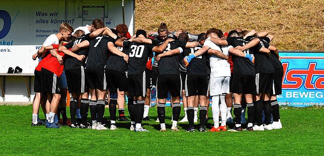 Bild 6: SV Jestetten unterliegt mit 2:7 beim VfR Bad Bellingen &ndash; und wir haben Bilder!