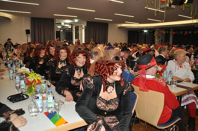 Bild 2: Bilder der katholischen Frauenfasnacht Bad Dürrheim