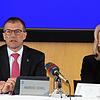 Andreas Schell, Vorstandsvorsitzender der Rolls-Royce Power Systems AG und Louise Öfverström, Finanzvorständin bei RRPS bei der ...