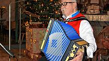 Der Dichter und Liedermacher Georg Albiez aus Ibach begeisterte die Zuhörer am Dreikönigstag in der Todtmooser Wallfahrtskirche.