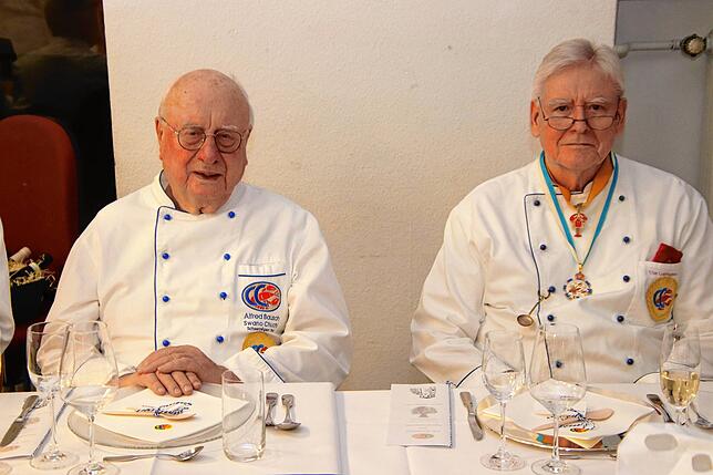 Zwei Gründungsmitglieder unter sich. Alfred Bausch (links) von der Schwenninger Chuchi und Uwe Gatermann aus Villingen sind jeweils weit ...