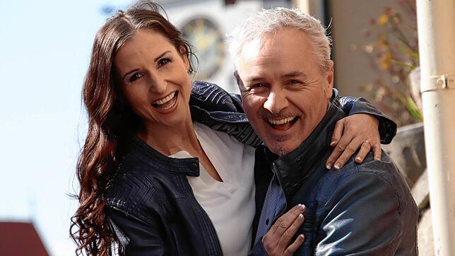 Schlagersängerin Anita Hofmann und der Radiomoderator Christian Filip heiraten am 30. Juli in Meßkirch. Er stammt aus Überlingen, wo ...