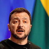 Wolodymyr Selenskyj spricht bei einer Pressekonferenz in Litauen während des Gipfels. Von Anfang an hat der ukrainische Präsident ...