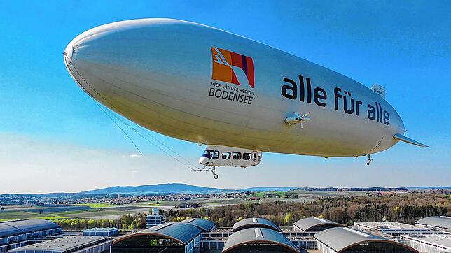 Am Karfreitag hob der Zeppelin zum ersten Überwachungsflug ab. Am Freitag, Samstag und Sonntag dauerten die Zeppelin-Einsätze laut ...