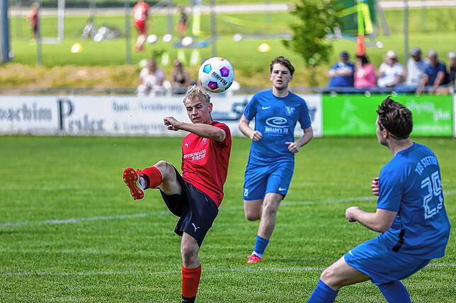 Bild 29: TuS Stetten siegt mit 2:1 beim FC Hochrhein – und wir haben Fotos!