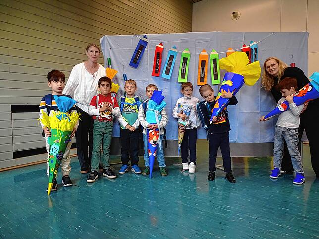 Sieben Jungen wurden in die Klasse 1b der Carl-Heinrich-Rösch-Schule Tiengen eingeschult (von links): Kai-Umut, Muhammed, Leon, Robin, ...