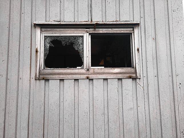 Am Gerätecontainer des Vereins Stadtoasen wurden die Fenster eingeschlagen.