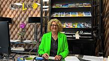 Heike Zander leitet das Reisebüro „Reiseland“ in Friedrichshafen.