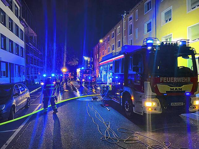Die Freiheitstraße ist während des Einsatzes gesperrt.