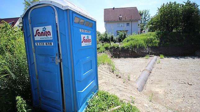 Die Druckleitung auf dem Grundstück an der Ecke Sankt-Johann/Jörg-Zürn-Straße.