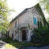 Dieser jahrhundertealte Hof an der Sonnenbühlstraße ist zu marode, um erhalten zu werden. An seine Stelle sollen barrierefreie Wohnungen ...
