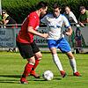 Sicher vom Punkt: Lukas Müller (rechts, gegen den Bad Säckinger Florian Herzog) verwandelte beim 4:3 des FC Geißlingen im Derby beim FC ...