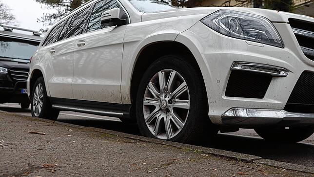 Auch auf Konstanzer Parkplätzen sind große Autos keine Seltenheit. Sollen die Fahrer künftig mehr Parkgebühren zahlen, als jene von ...
