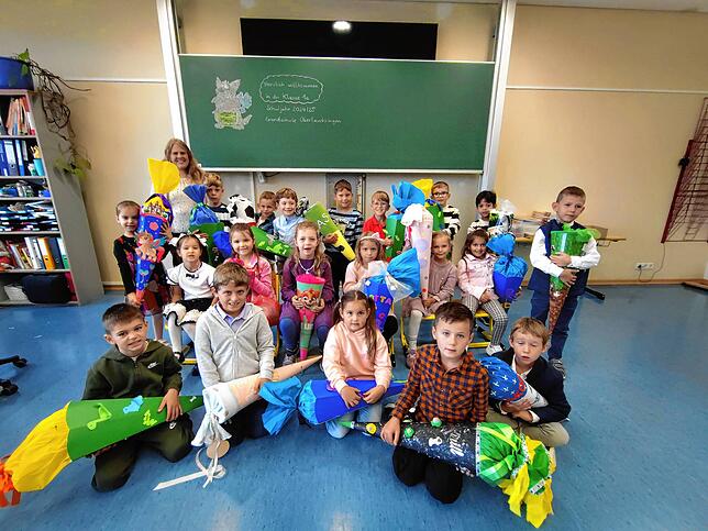 20 Jungen und Mädchen wurden in die Klasse 1a der Grundschule Oberlauchringen eingeschult. Klassenlehrerin ist Konrektorin Christina Liske.