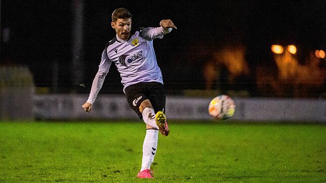 Nix war&lsquo;s: Almin Mislimovic und der FSV Rheinfelden verpassten bei Tabellenführer FC Waldkirch eine Überraschung und unterlagen ...