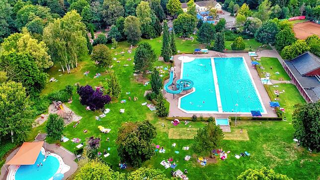 Blick auf das Parkschwimmbad im September 2019. Bei der Sanierung soll sich hier einiges verändern. So sollen etwa die beiden großen ...