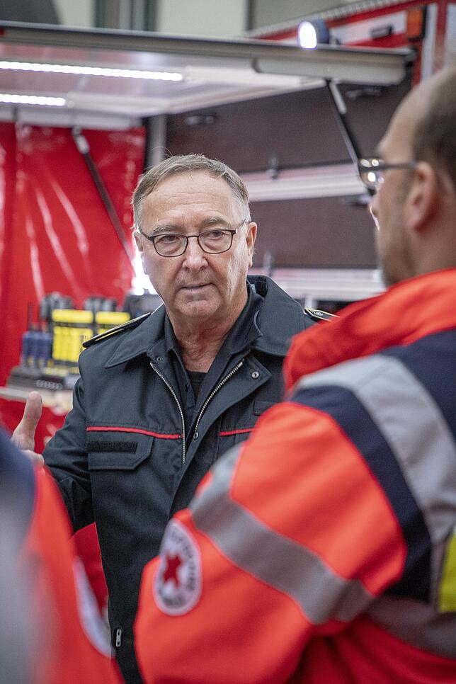 Bild 2: Der gespielte Ernst am Klinikum Konstanz: So bereiten sich Feuerwehr und Notärzte auf Einsätze mit gefährlichen Stoffen vor