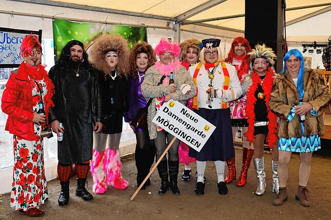 Bild 19: Seenarrentreffen Möggingen: Tausende feiern trotz Regen beim Festumzug!