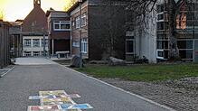 Die Gemeinschaftsschule in Mönchweiler: Hier ermittelt jetzt im Umfeld die Polizei, nachdem ein Mann sieben Kinder angesprochen und nach ...
