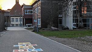 Die Gemeinschaftsschule in Mönchweiler: Hier ermittelt jetzt im Umfeld die Polizei, nachdem ein Mann sieben Kinder angesprochen und nach ...