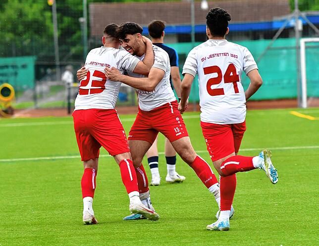 Bild 31: SV Jestetten siegt spät mit 2:1 beim VfB Waldshut – und wir haben Fotos!