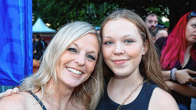 Bild 13: Die besten Bilder vom Bausa-Konzert beim Hohentwiel-Festival Teil 3