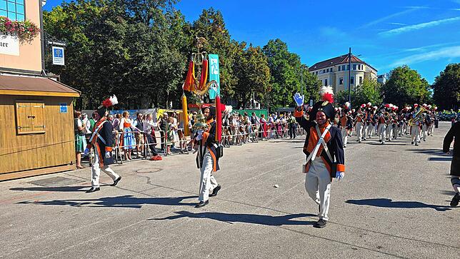 Bild 20: Bilder vom Trachtenbund Überlingen auf dem Oktoberfest München