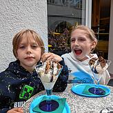 Die Brüder Joris (links) und Emilian empfehlen das Mitmachen beim Erlebnistag.