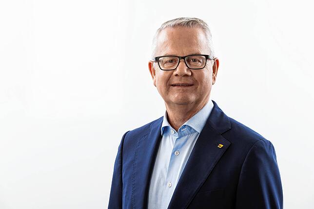 Rainer Hüttenberger leitet den Bauzulieferer Sto aus Stühlingen im Schwarzwald