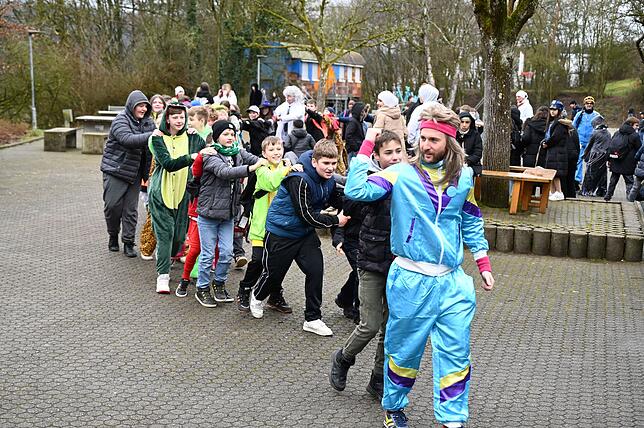 Bild 26: So schön war der Schmutzige Donnerstag in Lauchringen - Die schönsten Narren-Bilder des Tages!
