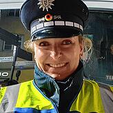 Daniela Baier, Polizeisprecherin: „Wir ermitteln wegen gefährlicher Körperverletzung gegen die drei Jugendlichen.“
